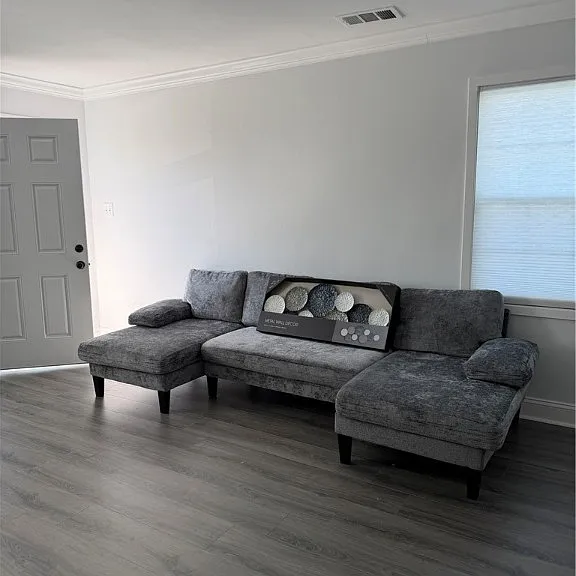2112 Clars Ave #A — Photo 2