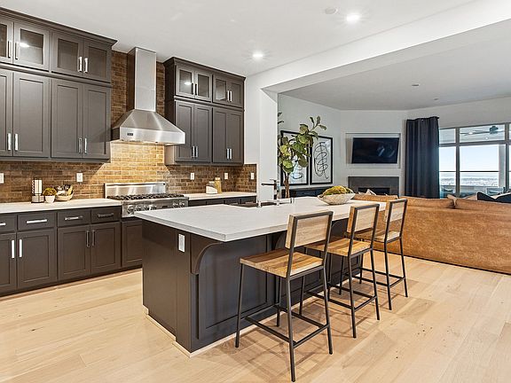 6809-skyview-drive.51895.phr.024.web