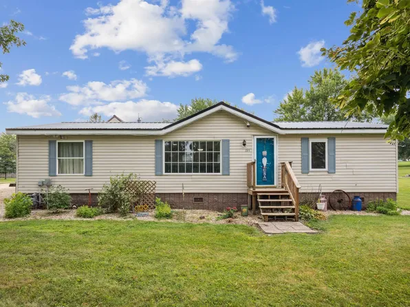 723 Liberty St, Arlington, IA 50606