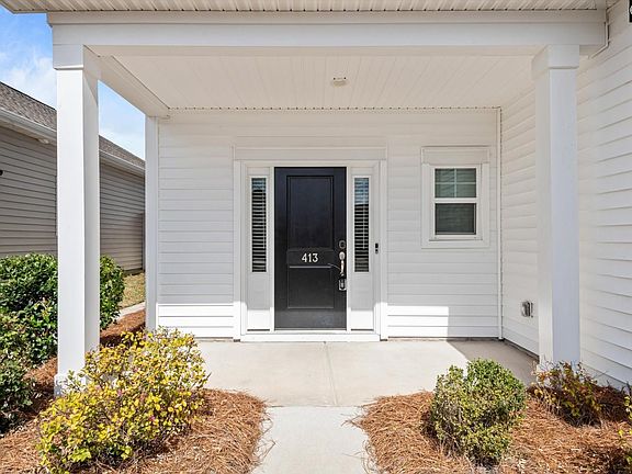 3rd image of 413 Durwin Way