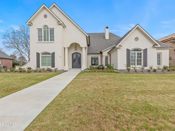 310 Sawgrass Ln, Broussard, LA 70518