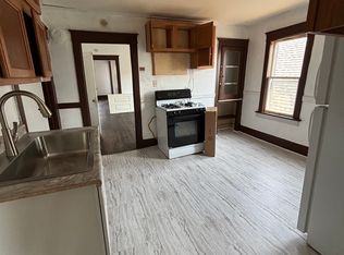 2155 S 17th St, Milwaukee, WI 53215