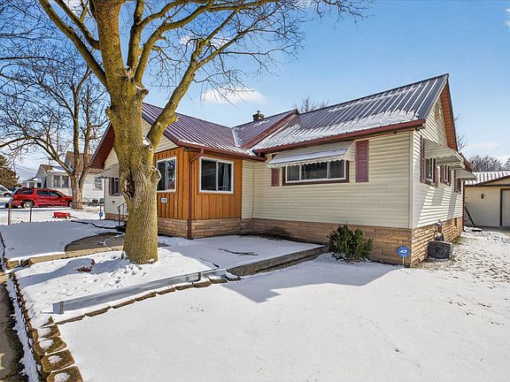 4th image of 2138 E Whittemore Ave