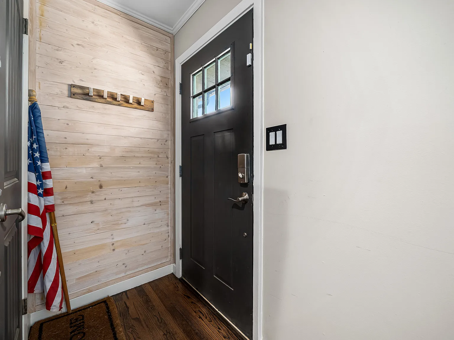 3 bed, 1334 sqft, $2,400 — Photo 3