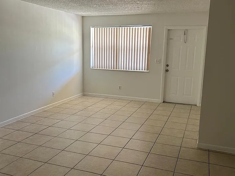 850 E Commercial Blvd #210A — Photo 9