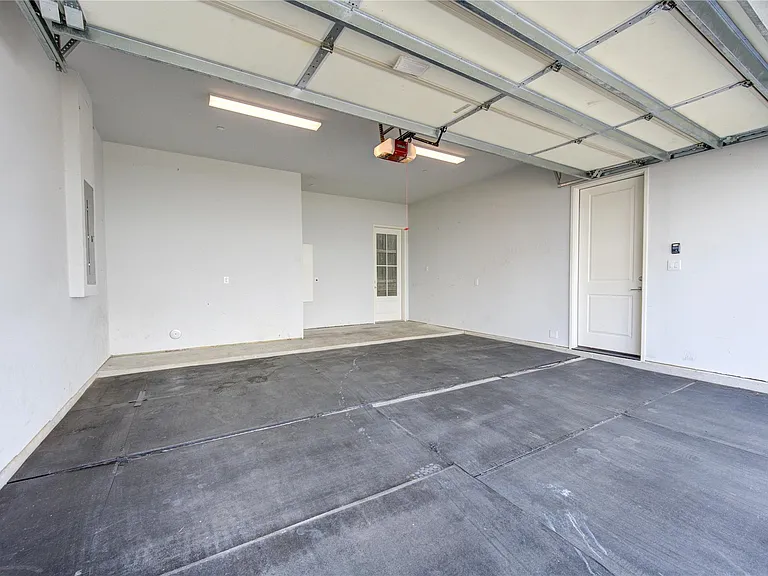 5336 Chandler St — Photo 33