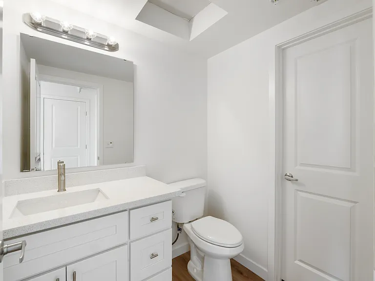 Bell Pointe Terrace Apartments — Photo 29