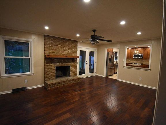 2nd image of 780 Malabu Dr