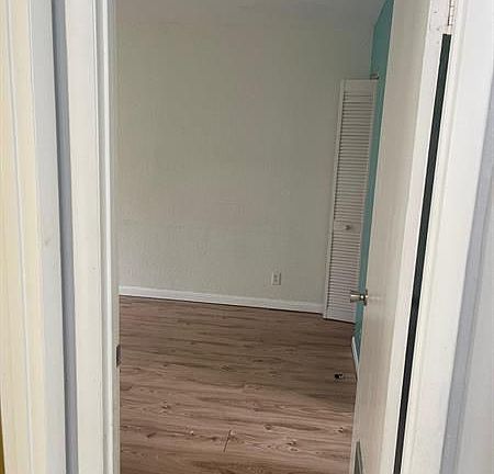 3rd image of 4699 Martha Louise Dr