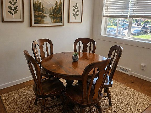 3rd image of 6021 Arizona Ave #2