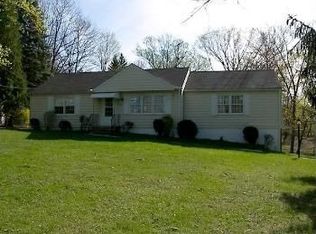 5447 Harper Rd, Solon, OH 44139