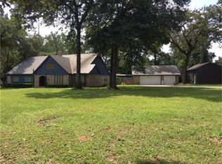 202 Pin Oak Ln, Magnolia, TX 77354