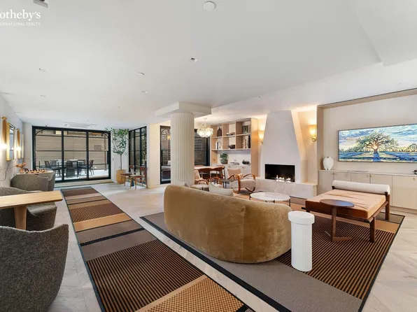 110 Central Park South image 14 of 19