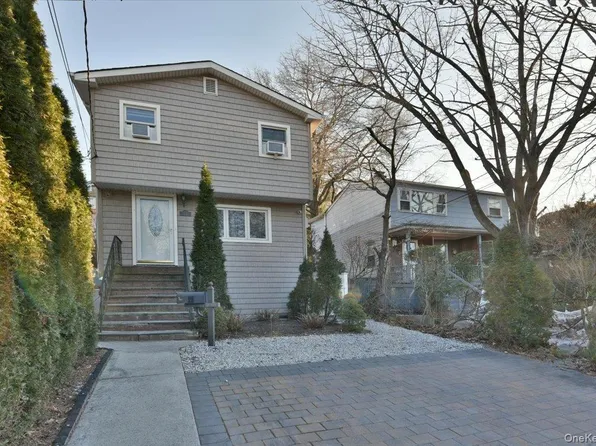 28 Charles St, Port Washington, NY 11050