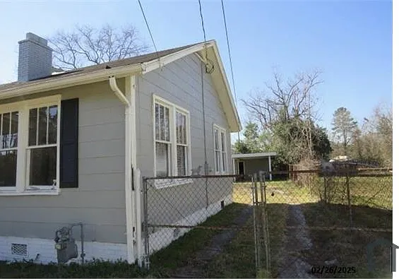 4 bed, 1358 sqft, $1,500 — Photo 2