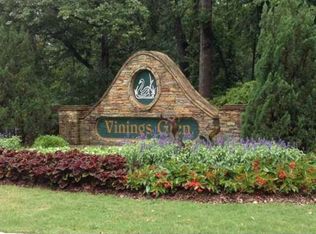 3870 Glenhurst Dr SE, Smyrna, GA 30080