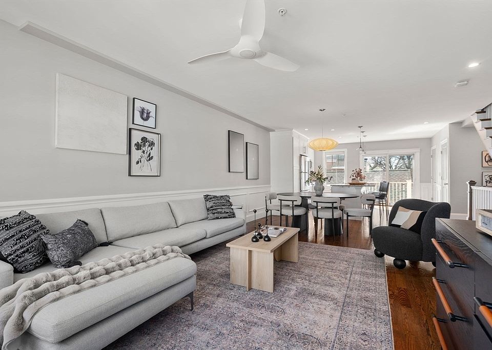 1st image of 30 Park St #4