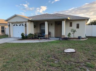 8522 Lazy River Dr, Tampa, FL 33617