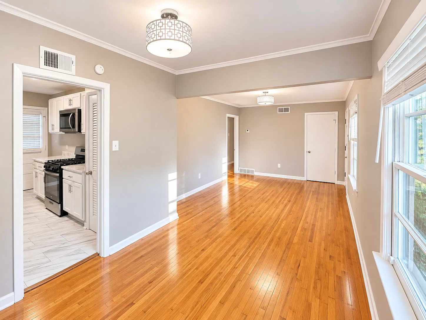 3 bed, 1227 sqft, $1,850 — Photo 4