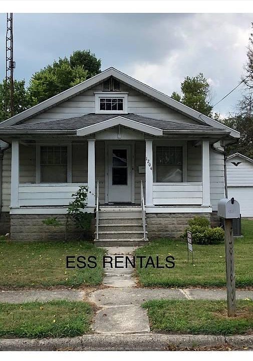 2nd image of 1204 S Meeker Ave