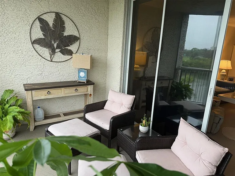 426 Bouchelle Dr #303 — Photo 32