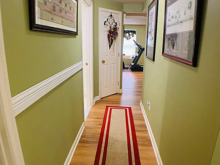 8604 Oak Chase Cir — Photo 43