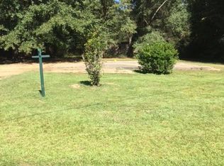 42 Jamestown Rd, Foxworth, MS 39483