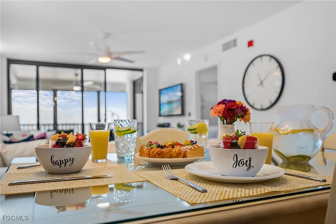 2 bed, 2.0 bath, 1145 sqft, $15,750 — Photo 3