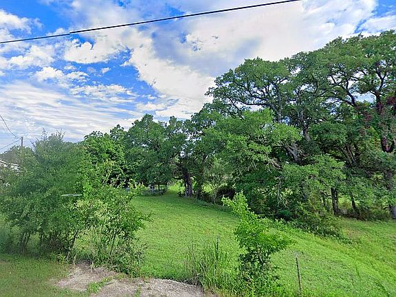 4th image of 238 County Road 4315