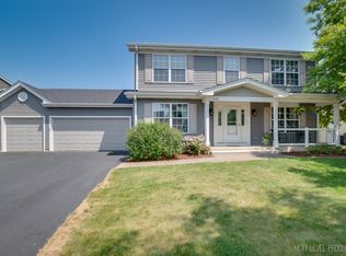 235 W Harvard Cir, South Elgin, IL 60177