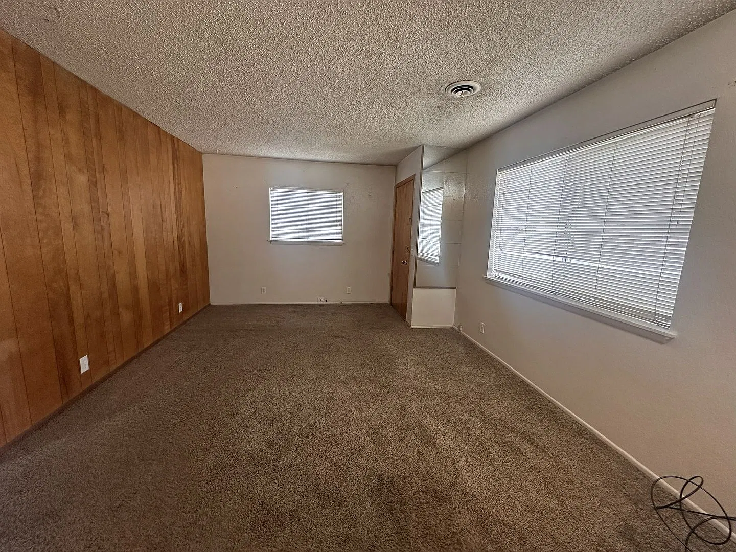 2BD, 1.5BA Home — Photo 4