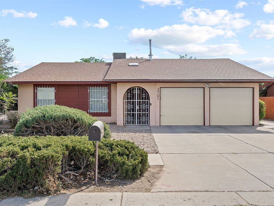 1st image of 2701 Los Tretos St NW