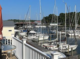 926 Timberneck Rd, Deltaville, VA 23043