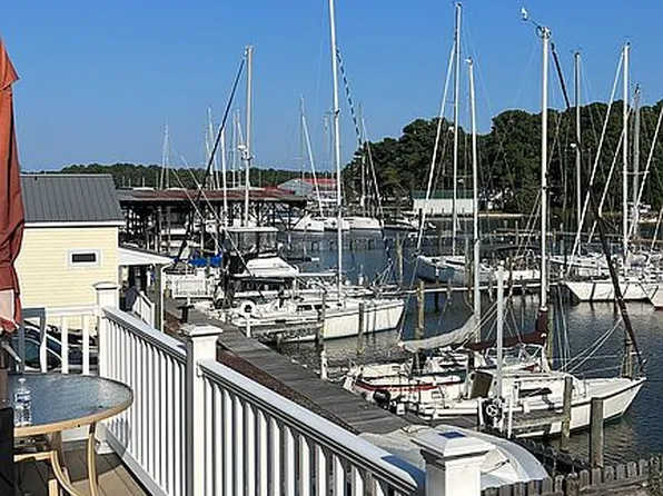 926 Timberneck Rd, Deltaville, VA 23043