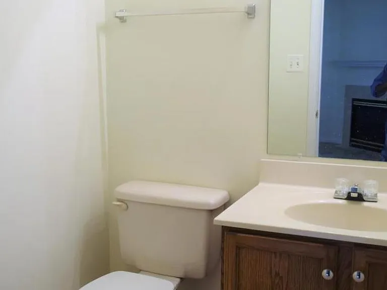 13108 Park Crescent Cir — Photo 23