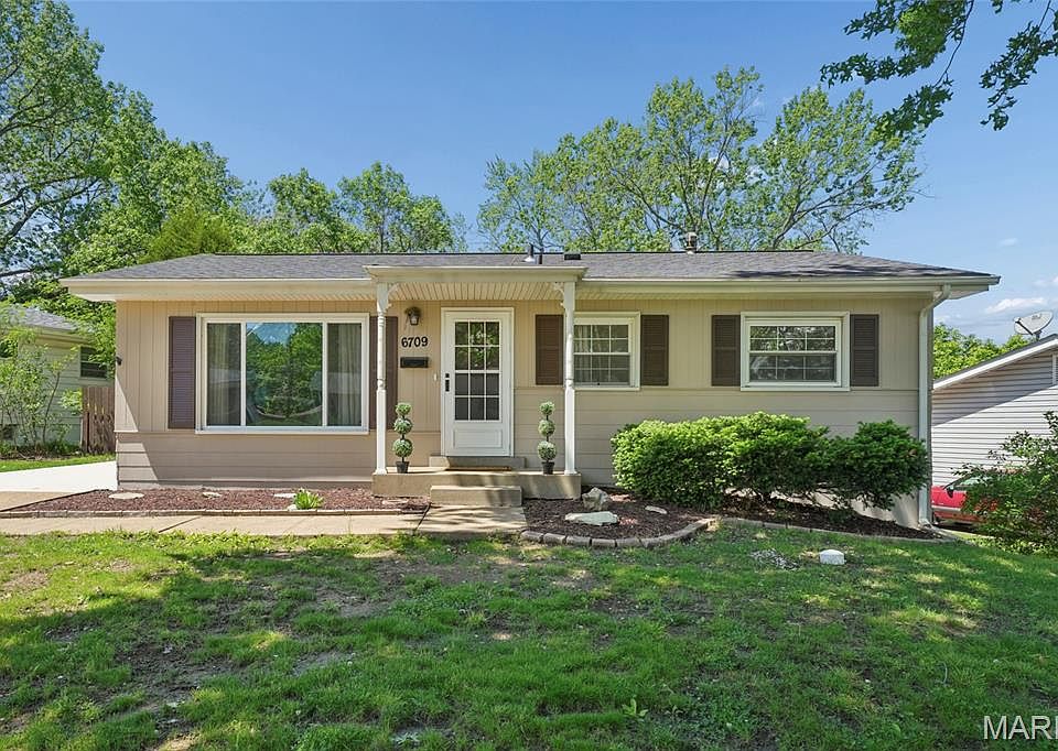 1st image of 6709 Village Square Dr