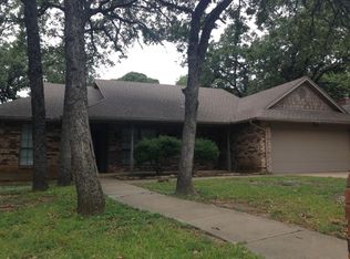 7505 Cimarron Dr, North Richland Hills, TX 76182