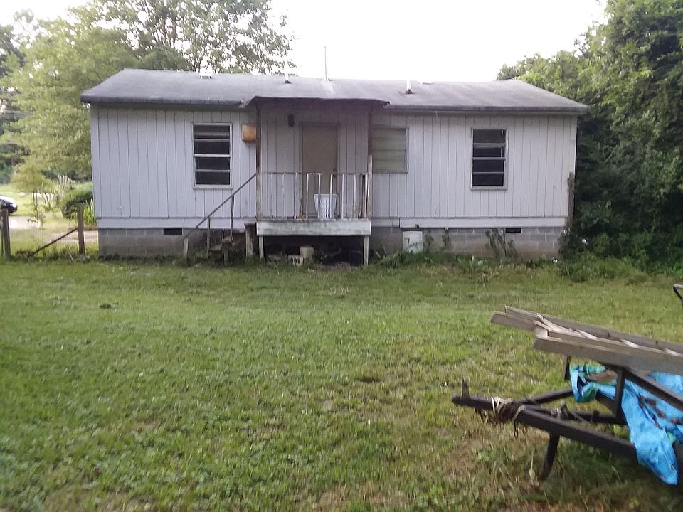 2nd image of 934 Borton St