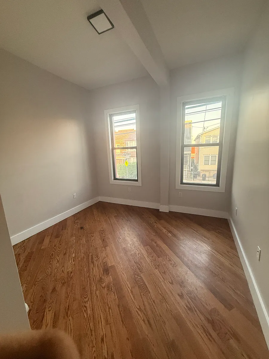 Building Photo - 739 Garfield Ave #1
