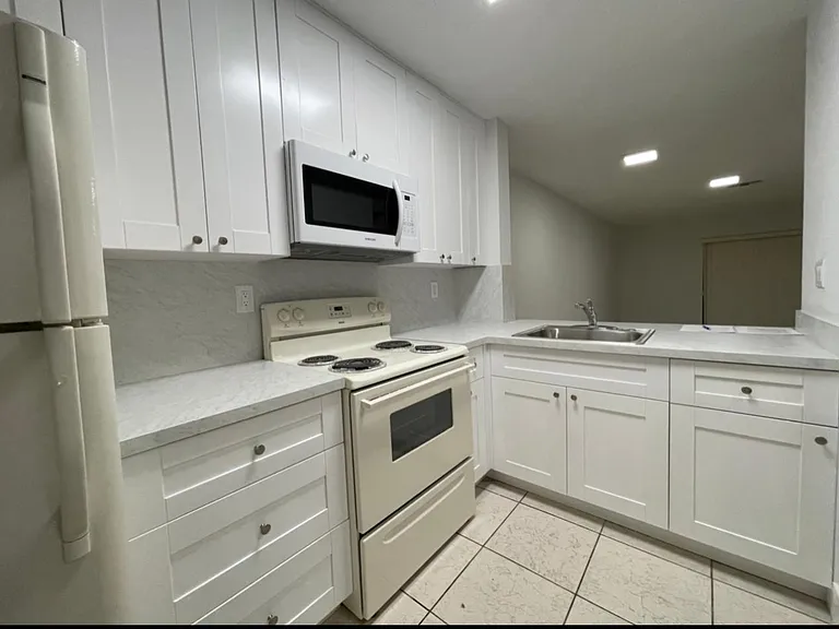 6854 NW 173rd Dr #209 — Photo 7