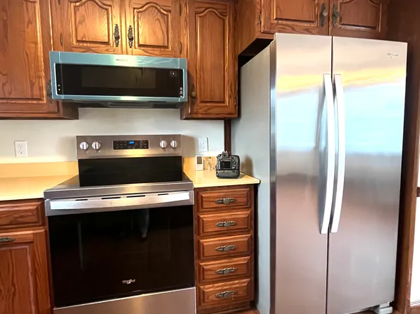 4 Gardner St #2, Peabody, MA 01960