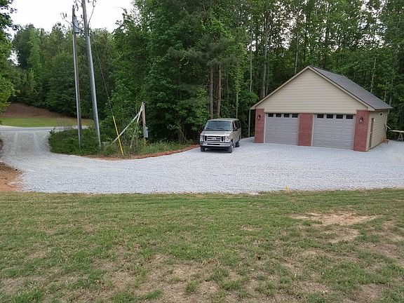 2017 29 x 26 Garage/Drive