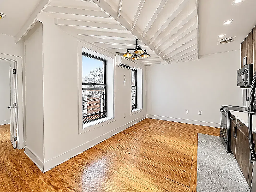 930 Dekalb Avenue — Photo 1