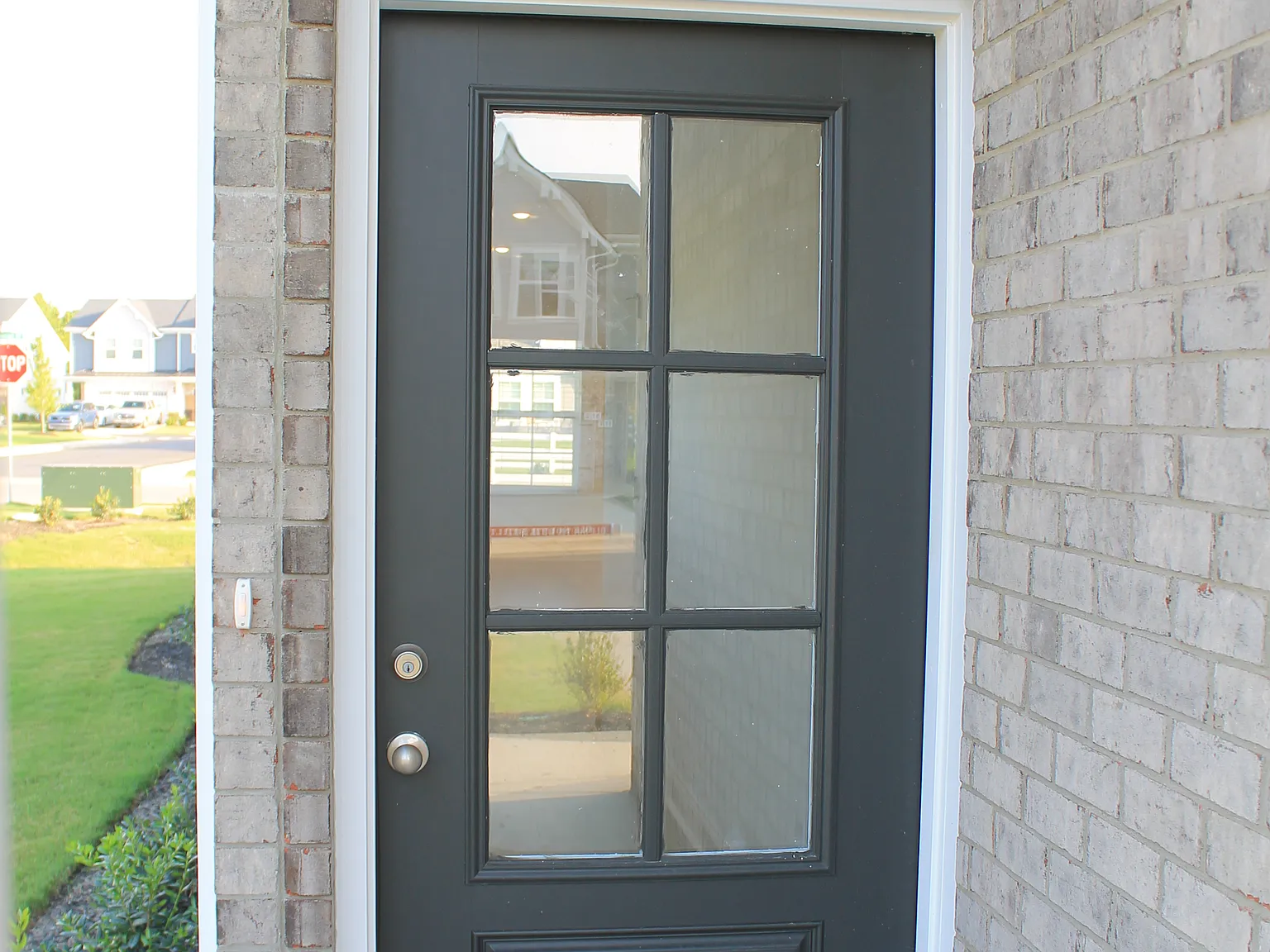 5711 Cloverwood Dr — Photo 3