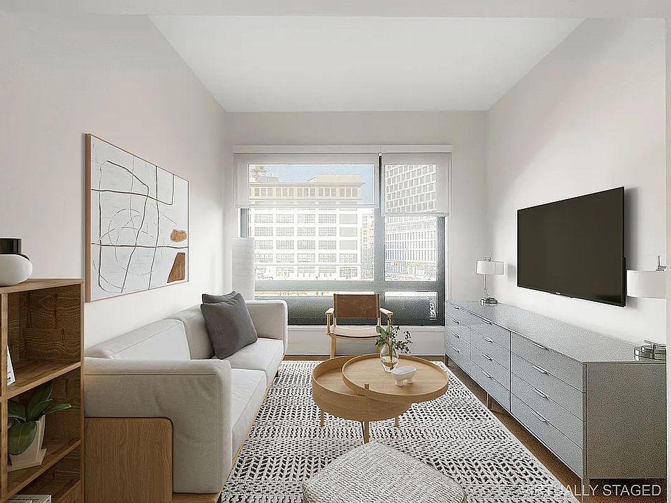1st image of 550 Vanderbilt Ave APT 526