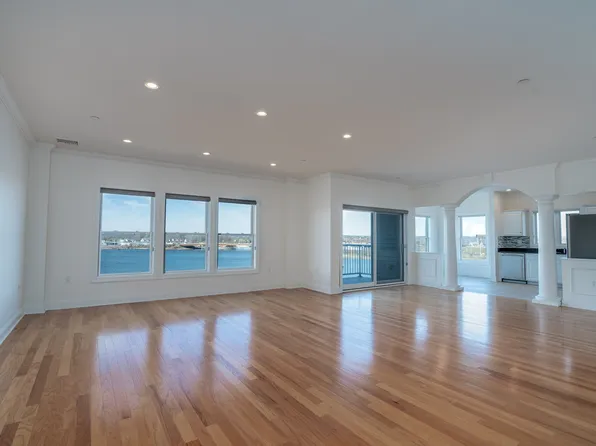 150 Harbour Close #409, New Haven, CT 06519