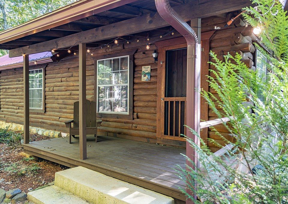 2nd image of 273 Pettit Ridge Rd