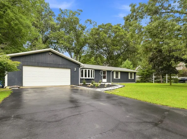 412 Westwood Dr, Michigan City, IN 46360