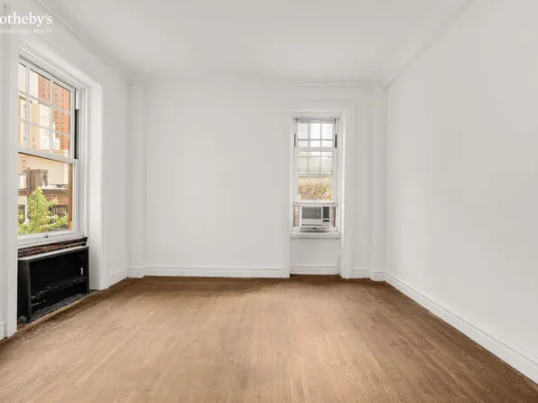 150 East 72nd Street image 13 of 22