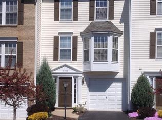 81702 Lost Valley Dr #TOWNHOUSE, Mars, PA 16046